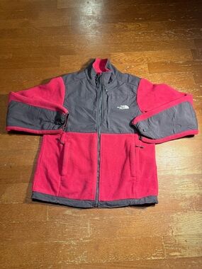 Woman’s The North Face Pink Full Zip Sweater